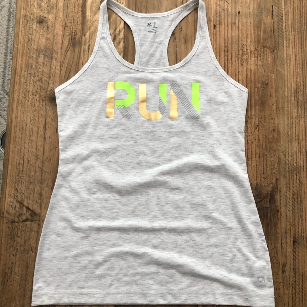 Gap Fit RUN racer back workout top